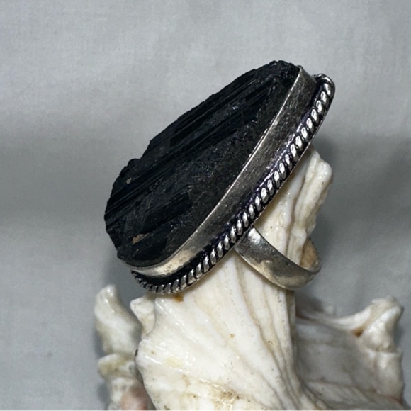 Sale* Raw Tourmaline nostalgia statement Ring - Picture 6 of 12